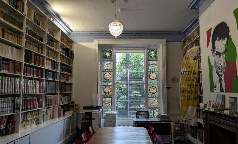 La biblioteca