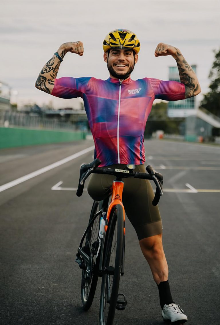 andrea-oltre-i-limiti-dallironman-alla-conquista-dellirlanda-in-bici